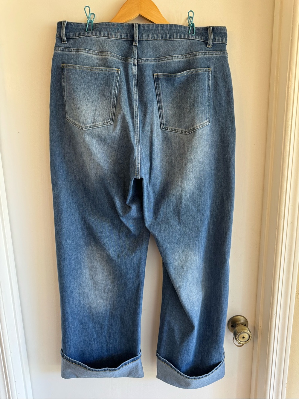 Halara Flex™ High Waisted Pockets Rolled Hem Wide Leg Washed Casual Jeans - Picture 4 of 9